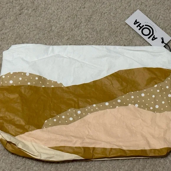 Brand New With Tags Aloha Collection Mid Summit Rincon zipper pouch Mid Size - Picture 2 of 3